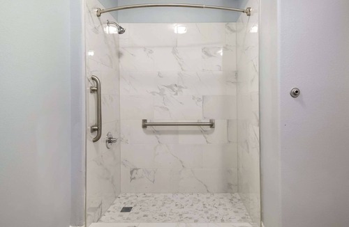 Kedron Hotel | Quality Inn Columbia I-65