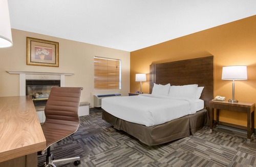 Orillia Hotel | Quality Inn & Conference Centre