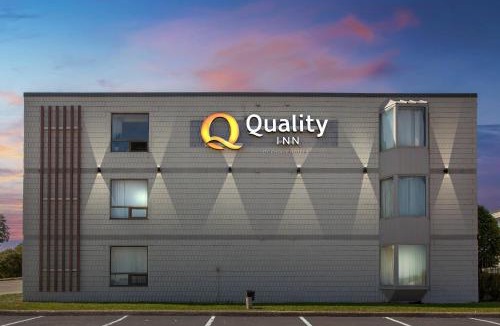 Midland Hotel | Quality Inn & Conference Centre