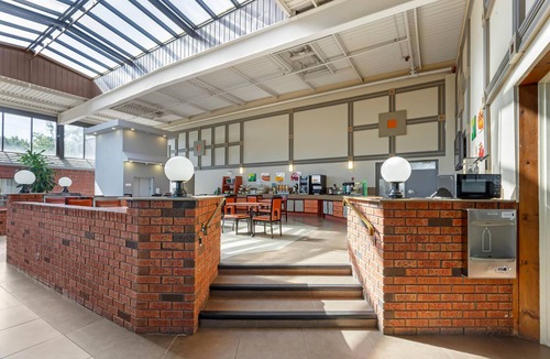 Midland Hotel | Quality Inn & Conference Centre