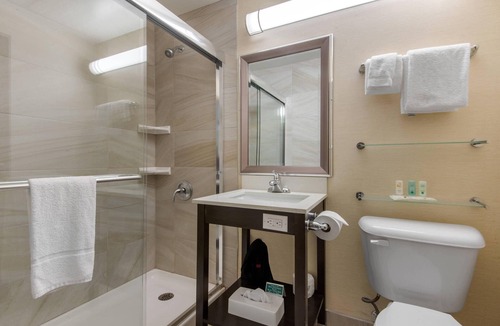 Sudbury Hotel | Quality Inn & Conference Centre Downtown