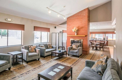 Corning Hotel | Quality Inn Corning