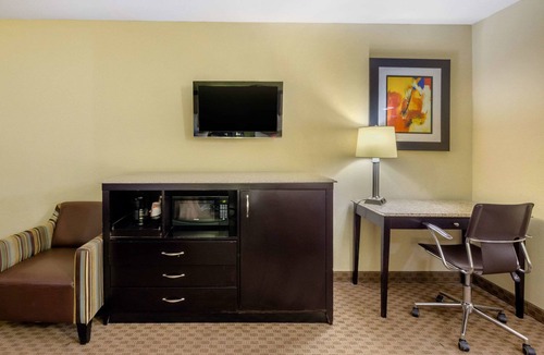 Covington Hotel | Quality Inn Covington Downtown