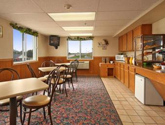 Creston Hotel | Quality Inn Creston