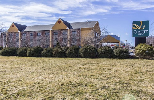 Cromwell Hotel | Quality Inn Cromwell - Middletown