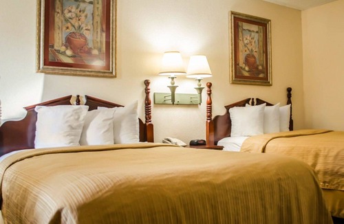 Crystal River Hotel | Quality Inn Crystal River