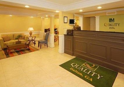 Dalton Hotel | Quality Inn Dalton Central