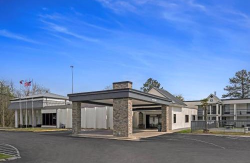 Dalton Hotel | Quality Inn Dalton East