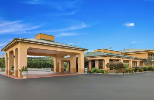 Dandridge Hotel | Quality Inn Dandridge