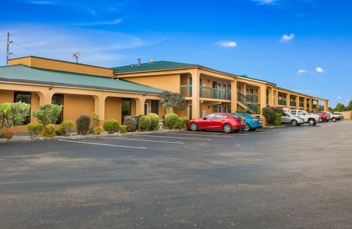 Dandridge Hotel | Quality Inn Dandridge