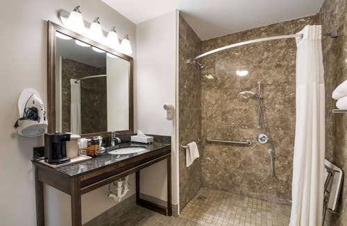 Decherd Hotel | Quality Inn Decherd - Winchester