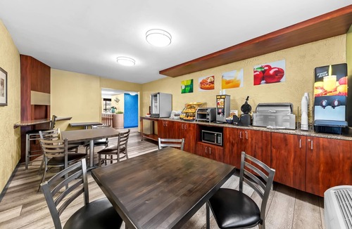 Denton Hotel | Quality Inn - Denton