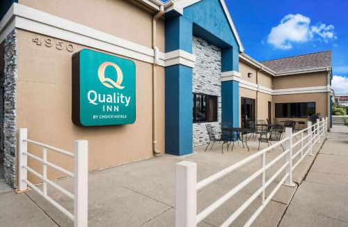 Berwick Hotel | Quality Inn Des Moines North