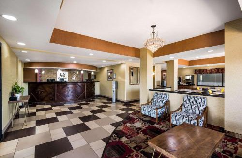 Berwick Hotel | Quality Inn Des Moines North