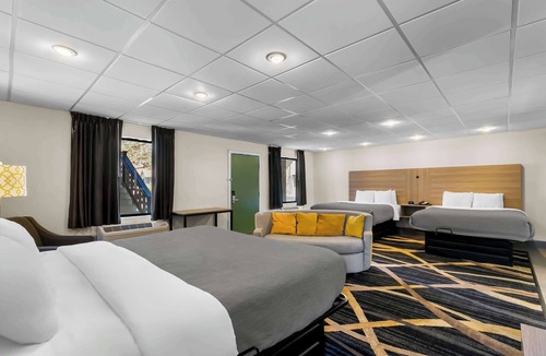 Helen Hotel | Quality Inn Downtown Helen