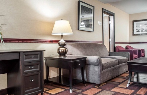 Dunkirk Hotel | Quality Inn Dunkirk