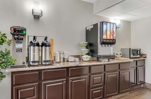 Palmer Hotel | Quality Inn Easton