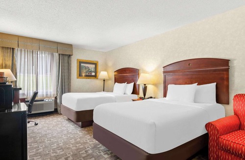Edison Hotel | Quality Inn Edison-New Brunswick