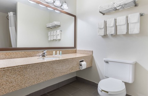 Fairborn Hotel | Quality Inn Fairborn near Wright Patterson AFB