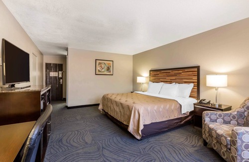 Fallbrook Hotel | Quality Inn Fallbrook I-15
