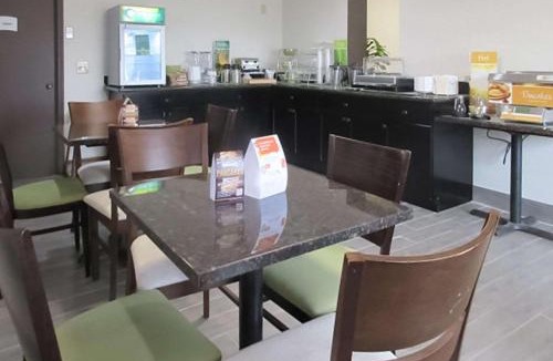 Farmington Hotel | Quality Inn Farmington