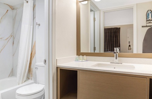 Findlay Hotel | Quality Inn Findlay