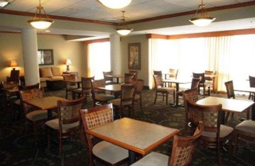 Airport Township Hotel | Quality Inn Florissant-St Louis
