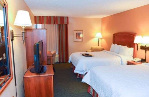 Airport Township Hotel | Quality Inn Florissant - St Louis
