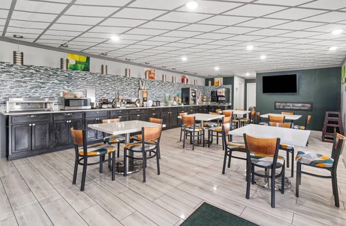 Forrest City Hotel | Quality Inn Forrest City I-40