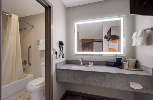 Dentsville Hotel | Quality Inn Fort Jackson