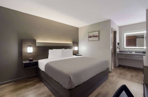 Dentsville Hotel | Quality Inn Fort Jackson