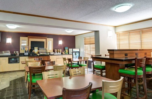 Fort Smith Hotel | Quality Inn Fort Smith I-540