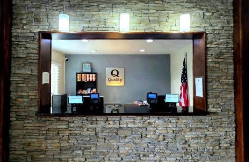 Gillette Hotel | Quality Inn Gillette