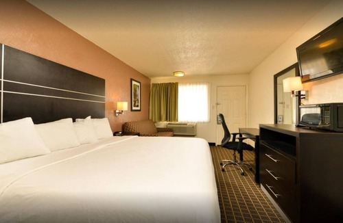 Gonzales Hotel | Quality Inn Gonzales