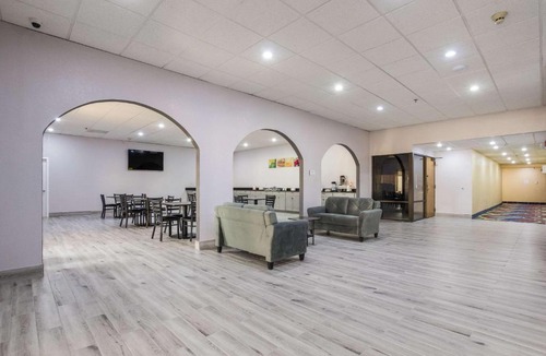 Grayville Hotel | Quality Inn Grayville