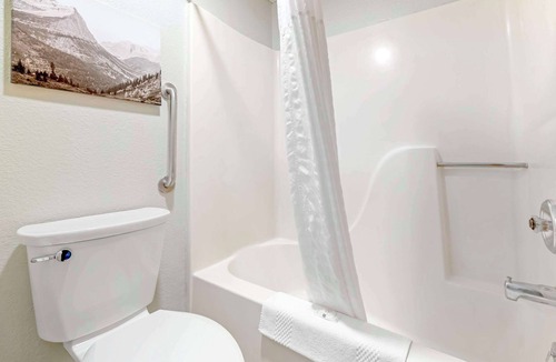 Hamilton Hotel | Quality Inn Hamilton Bitterroot Valley