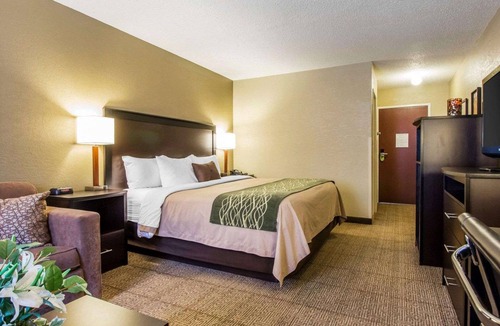 Mary Alice Hotel | Quality Inn Harlan