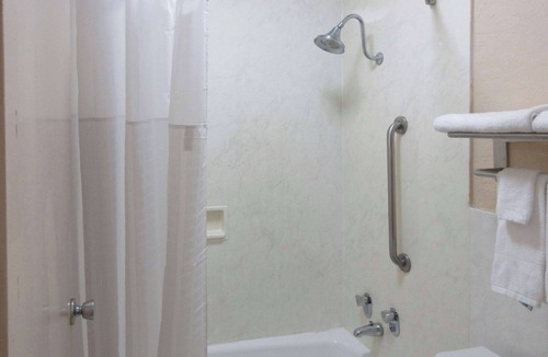 Harriman Hotel | Quality Inn Harriman