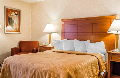 Paxtonia Hotel | Quality Inn Harrisburg - Hershey Area