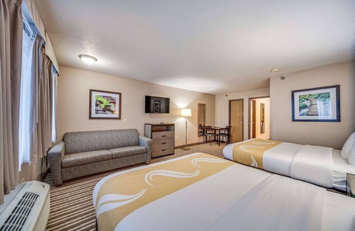 Hastings Hotel | Quality Inn Hastings