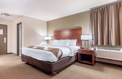 Hays Hotel | Quality Inn Hays I-70