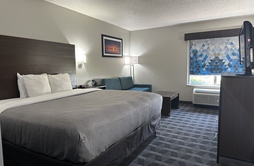 Hillsboro Hotel | Quality Inn Hillsboro