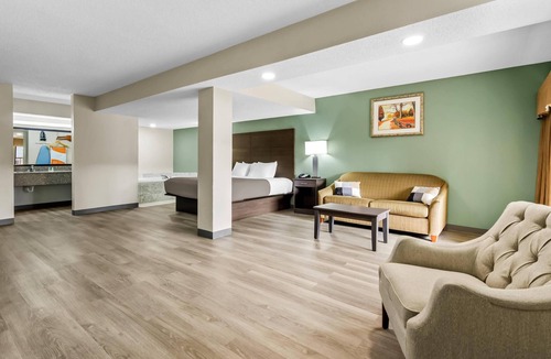 Hillsville Hotel | Quality Inn Hillsville