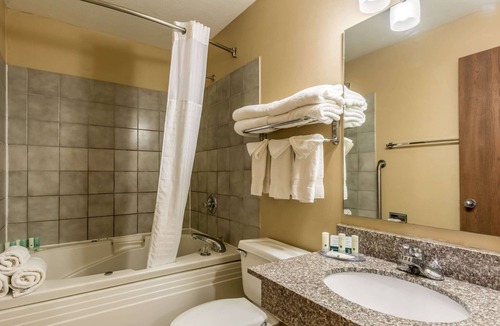 Batesville Hotel | Quality Inn I-74 Batesville