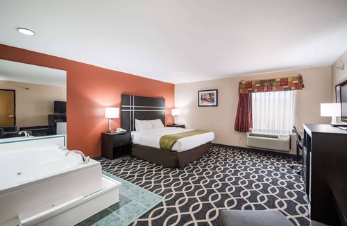 Jacksonville Hotel | Quality Inn Jacksonville near Little Rock Air Force Base