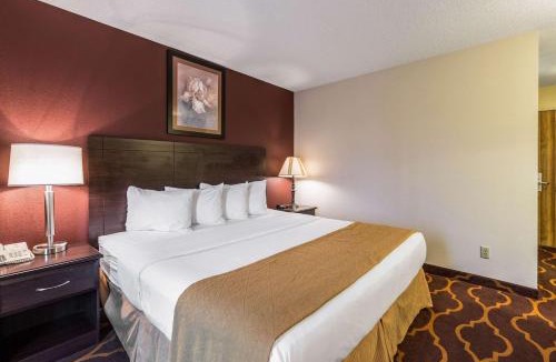 Kearney Hotel | Quality Inn Kearney South