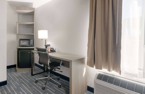 Lebanon Hotel | Quality Inn Lebanon - Hanover