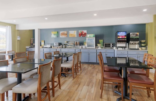 Lebanon Hotel | Quality Inn Lebanon - Hanover