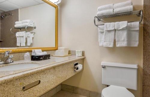 Ledgewood Hotel | Quality Inn Ledgewood - Dover
