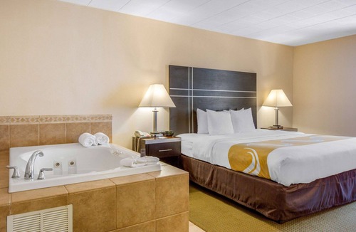 Ledgewood Hotel | Quality Inn Ledgewood - Dover